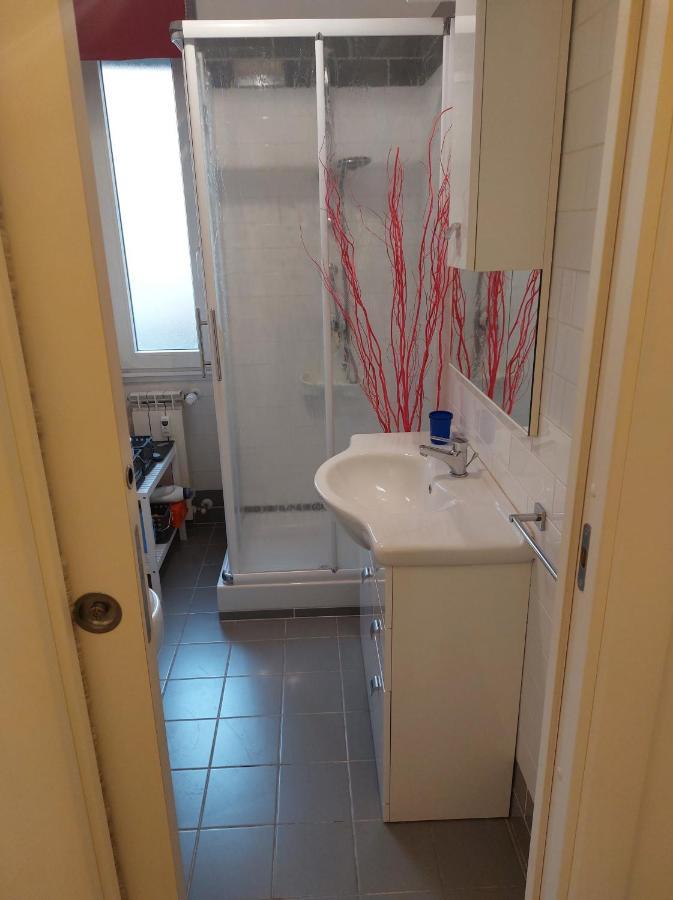 Casa Giova: Bilocale Con Balcone Al Gianicolo Apartment Rome Bagian luar foto