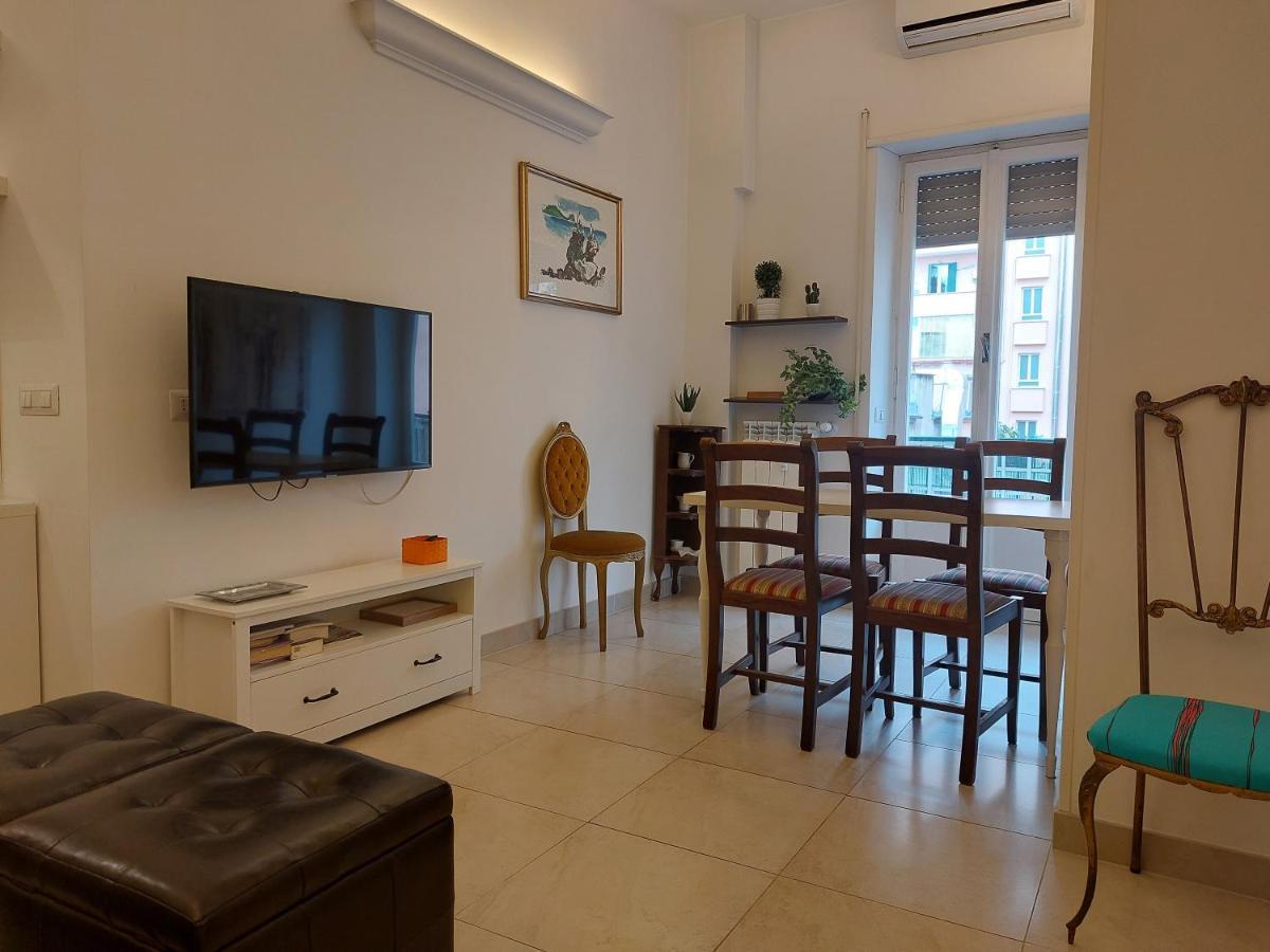 Casa Giova: Bilocale Con Balcone Al Gianicolo Apartment Rome Bagian luar foto